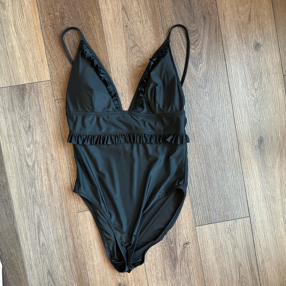 J crew size 14 black swim suit